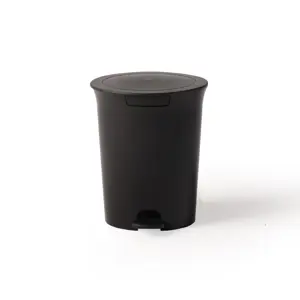 Pedálový odpadkový koš 5 l, černá